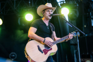 Dustin Lynch